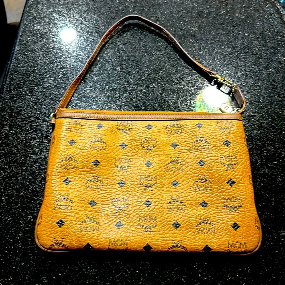 MCM Clutch